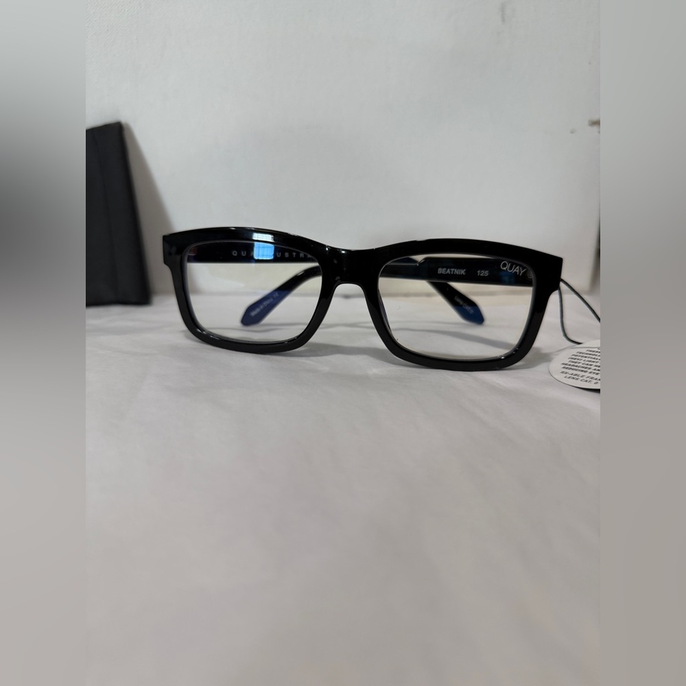 Quay Black Rectangular Glasses